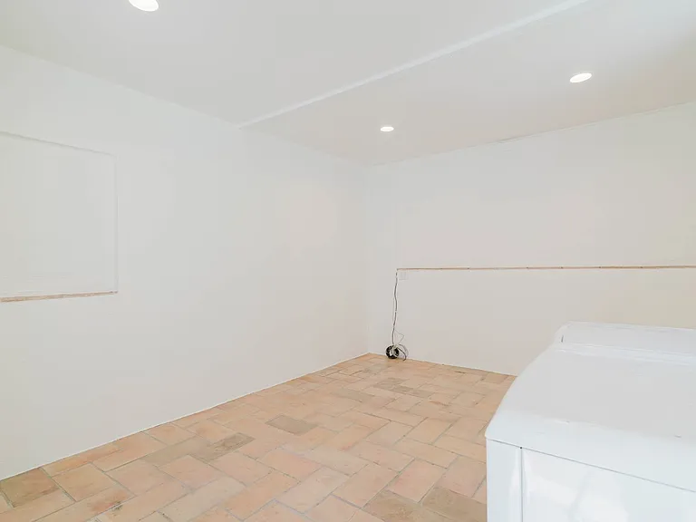 11036 Fruitland Dr — Photo 25