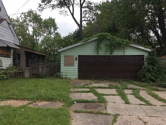 2nd image of 1302 Stocker Ave
