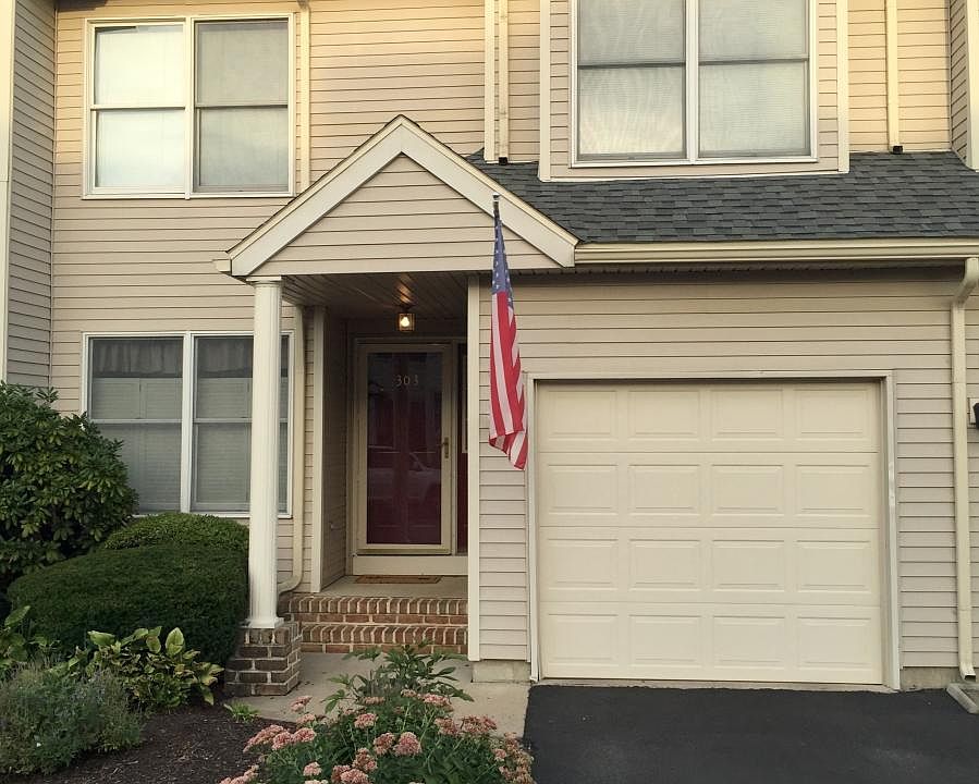 Front exterior, (pictures taken before new roof)