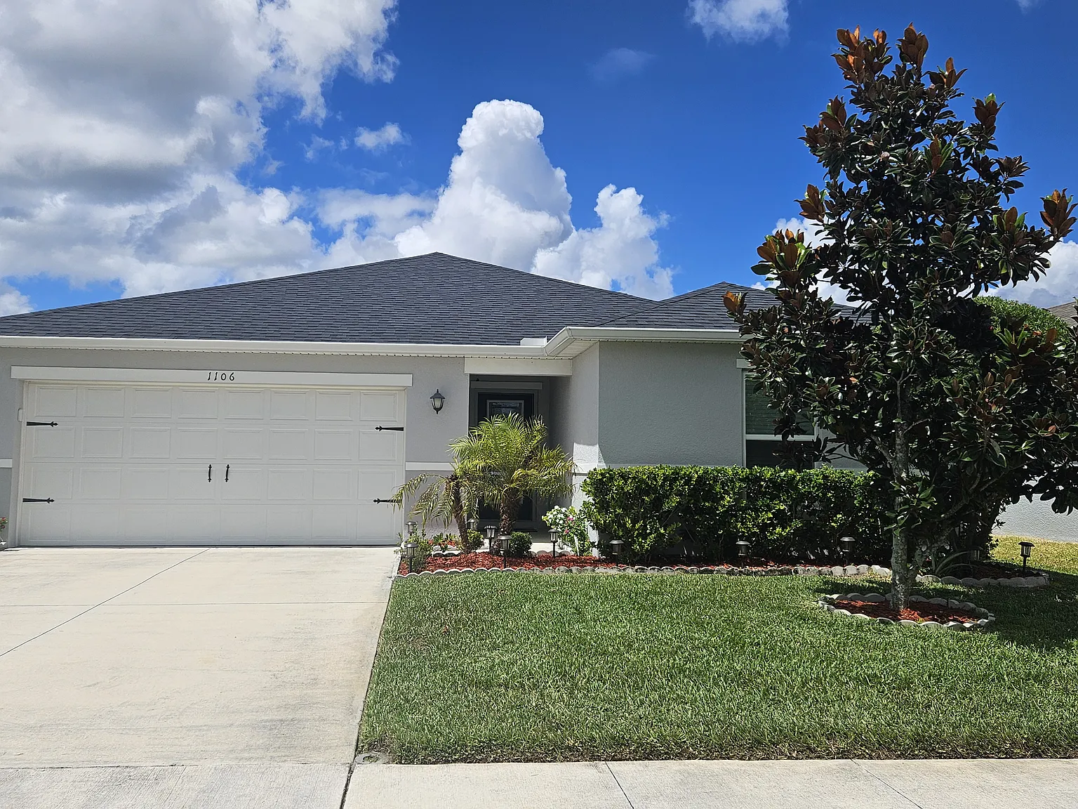 3 bed, 1558 sqft, $2,200 — Photo 2