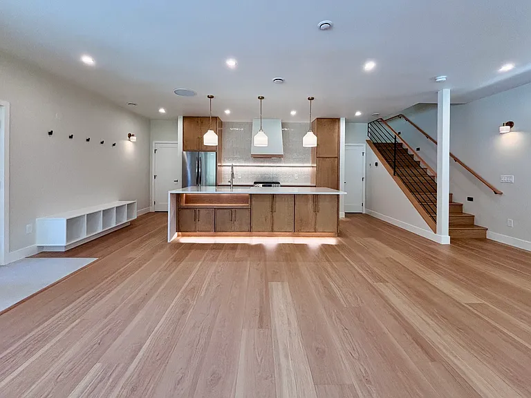 2157 Ash St — Photo 15