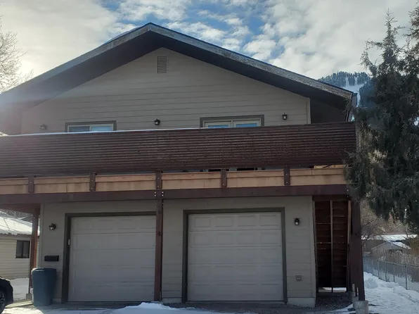 512 E Hall Ave #Up, Jackson, WY 83001