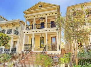 920 Aurora St, Houston, TX 77009