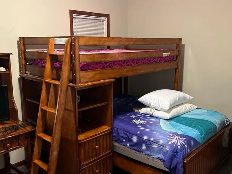 Bedroom # 4 with the twin bed over the full (just to give you an idea of what it would look like.