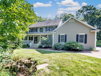 941 Constitution Boulevard North, Shelton, CT, 06484