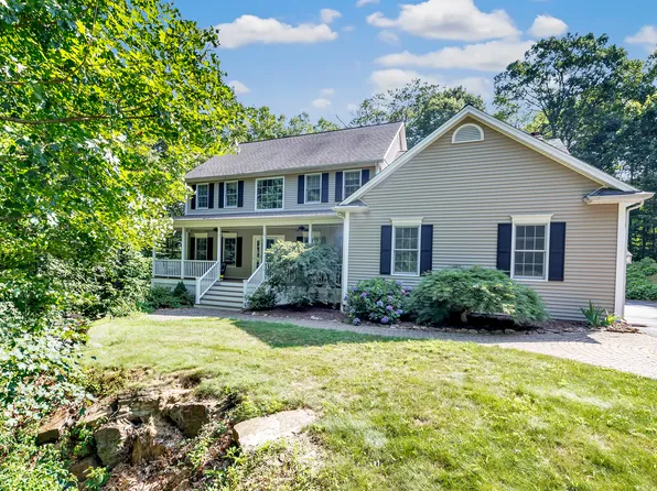 941 Constitution Boulevard North, Shelton, CT 06484