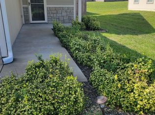 2731 Shadow Ridge Pl, Eudora, KS 66025