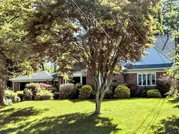 85 Perry Ave, Staten Island, NY 10314