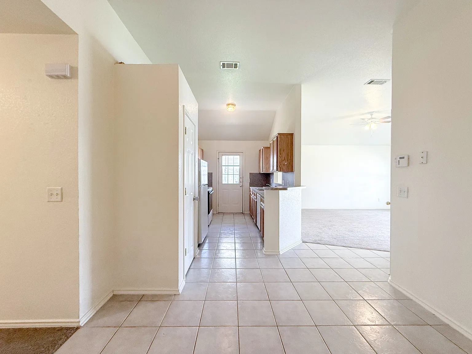 3 bed, 1303 sqft, $1,150 — Photo 4