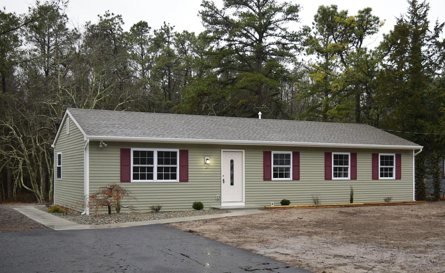 237 Fenimore Dr photo 1