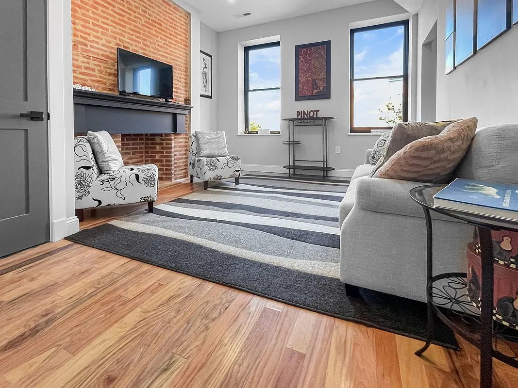 1 bed, 1.0 bath, 648 sqft, $1,550 — Photo 1