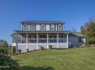920 W Copeland Dr, Powell, TN 37849