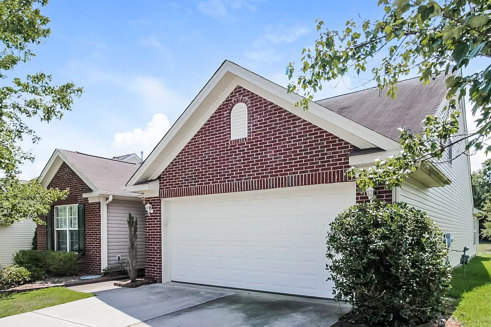 4 bed, 3.0 bath, 2283 sqft, $2,380 — Photo 4