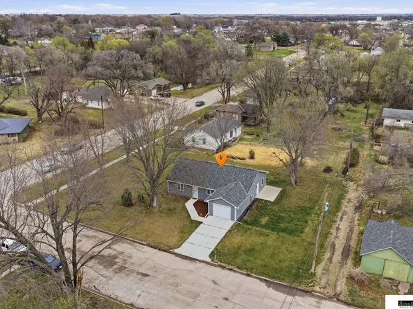 250 N Converse St, Superior, NE 68978