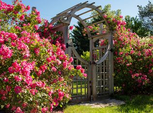 237A Oak Knoll Rd, Barrington, IL 60010