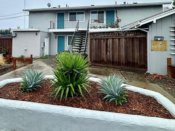 2nd image of 164 Echo Ave APT 4