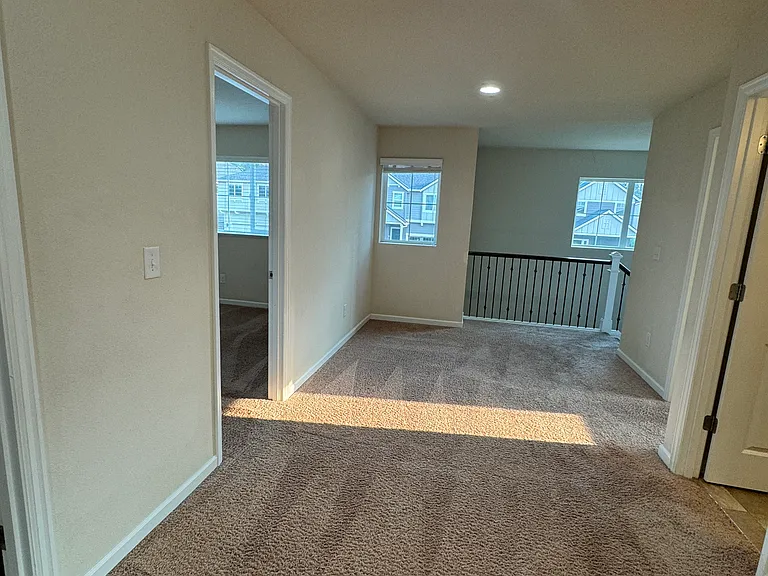 17531 SE Pinnacles St — Photo 15