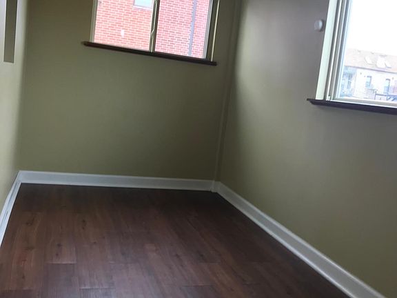 2nd image of 2422 W Augusta Blvd #2