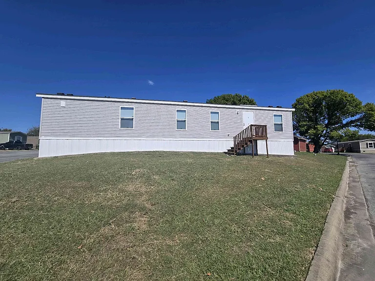 709 N Collins Fwy #156 — Photo 8
