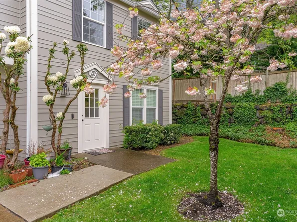 27015 47th Avenue S #209, Kent, WA 98032