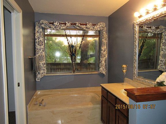2nd image of 1120 White Lake Ct