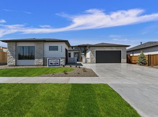 12137 Cobalt Lake Dr, Star, ID 83669