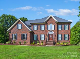 8320 Knights Ct, Harrisburg, NC 28075