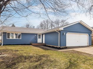673 Monroe St S, Shakopee, MN 55379