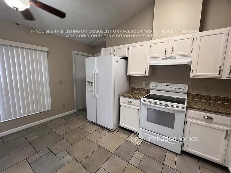 10717 Brice Ct — Photo 3