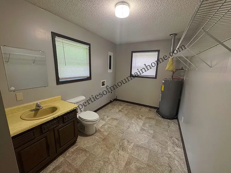 345 County Road 900 — Photo 10