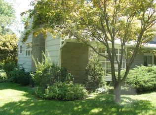 1336 Stanley Ln, Niskayuna, NY 12309