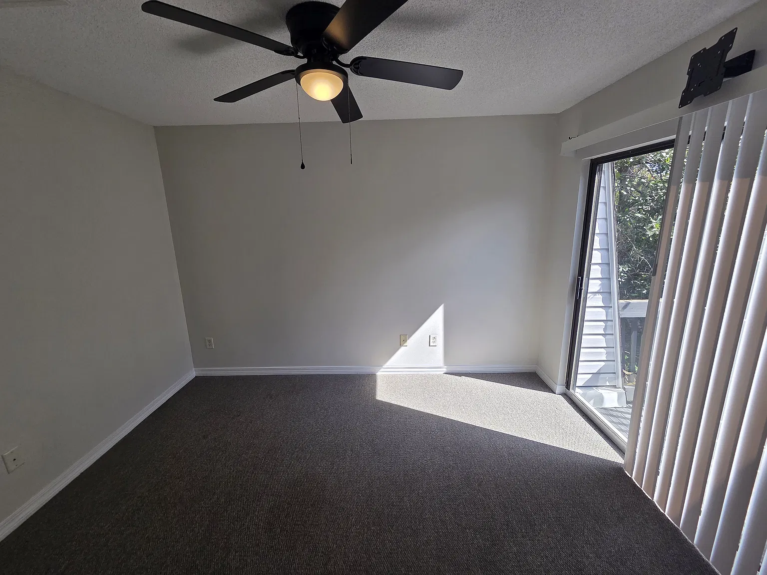 2 bed, 2.5 bath, 1164 sqft, $1,500 — Photo 4