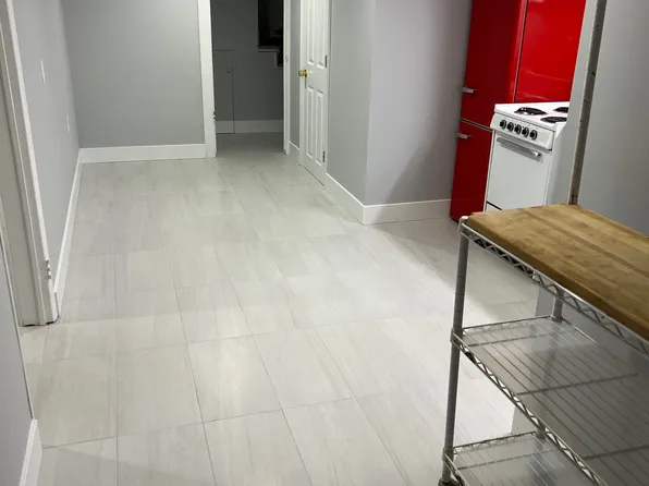 1223 N Stafford St #1, Arlington, VA 22201