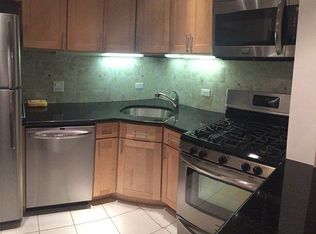 2840 29th St #1, Astoria, NY 11102