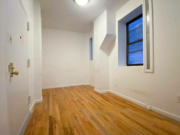 3rd image of 222 E 85th St #1WW