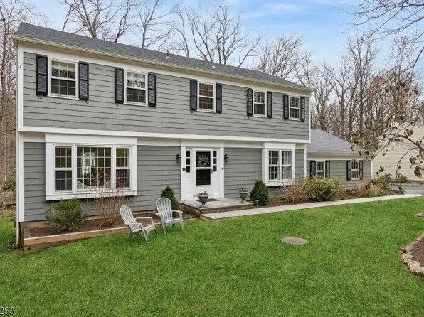 15 Carroll Dr, Mendham Twp., NJ 07945