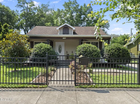 1132 Connecticut Ave, Knoxville, TN 37921