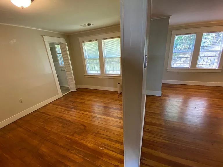 1725 Faxon Ave — Photo 11