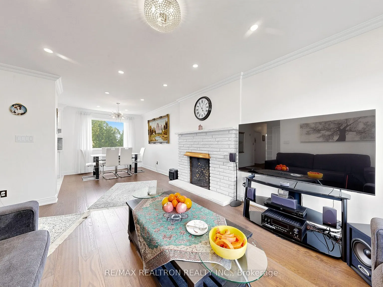 3 bed, $3,000 — Photo 4