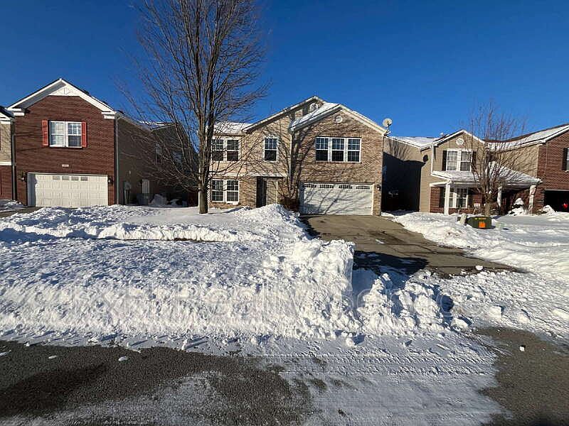 1st image of 2916 Holiday Way
