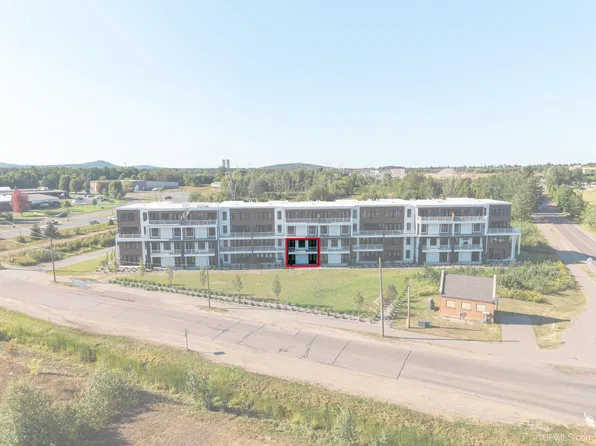 2401 N Lakeshore Blvd Unit 14, Marquette, MI 49855