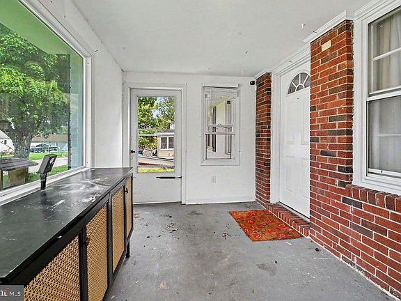 3rd image of 2815 Georgia Ave