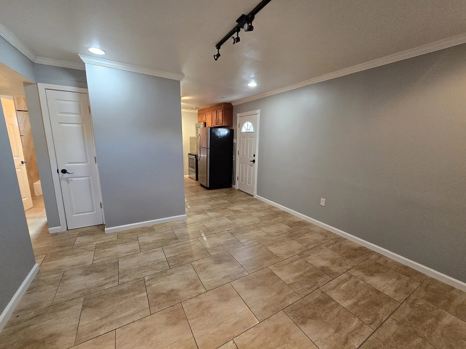 Magnolia Place - L — Photo 3
