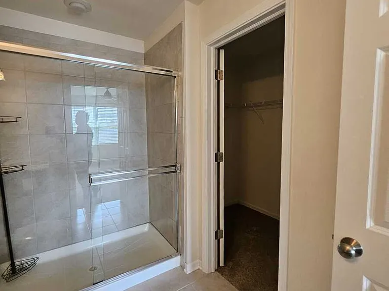 1921 Continental Ave — Photo 14