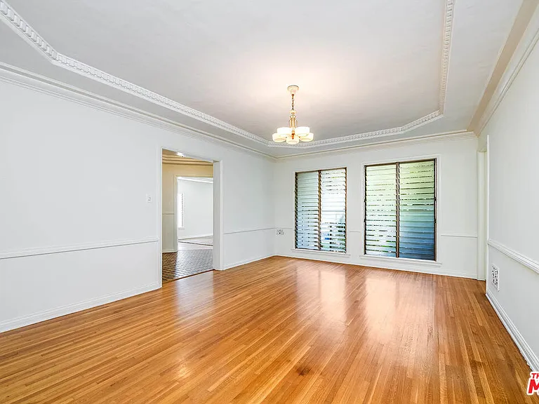 1064 S Ogden Dr — Photo 13
