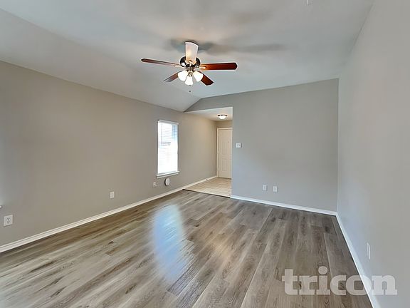 3rd image of 600 Alabaster Pl