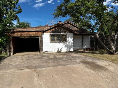 913 S Main St, Floydada, TX, 79235