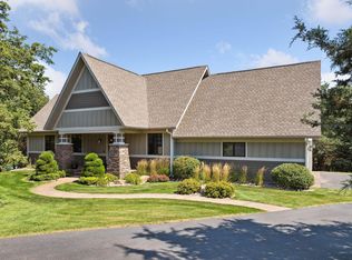 509 Autumn Blaze Trl, Hudson, WI 54016