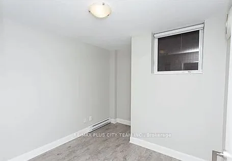 686 Bathurst St #204 — Photo 8
