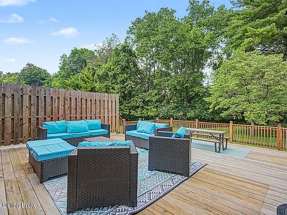5th image of 7611 Wolfspring Ct